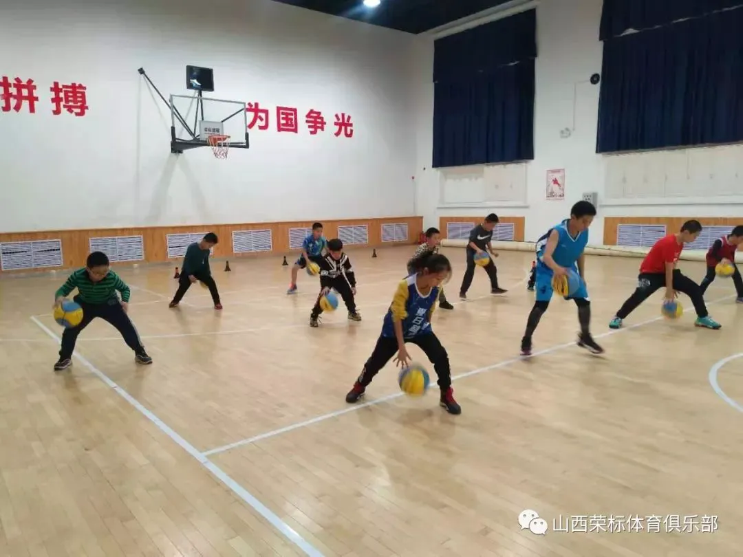 如何提升分卫的防守技巧_0